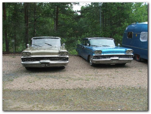 602x451 pixels (79K)